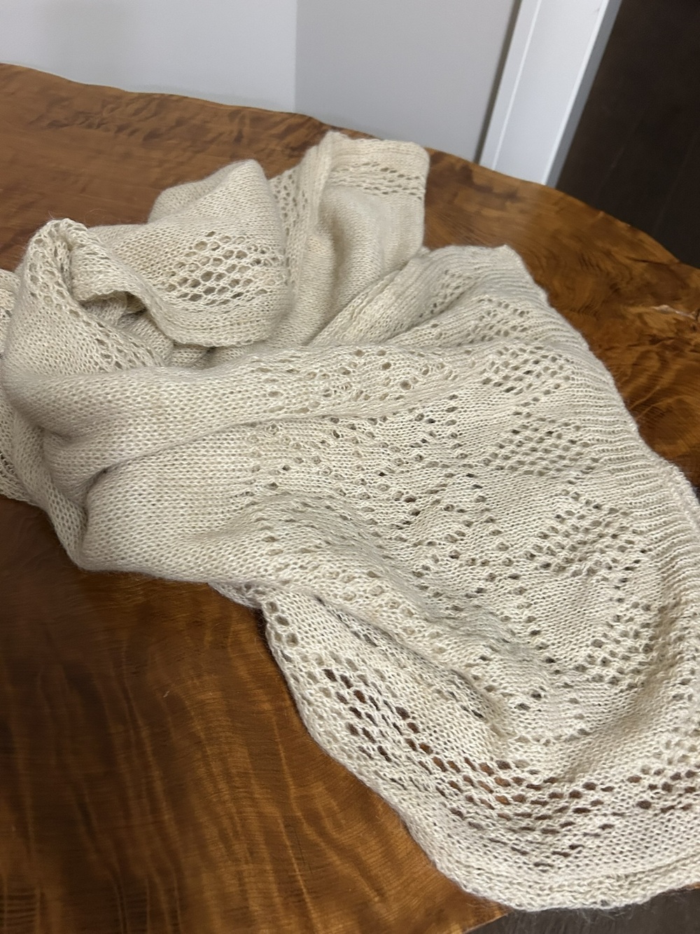 De Bijenkorf Cream Pointelle Lace Knit Oversized Wrap Scarf Shawl 80"